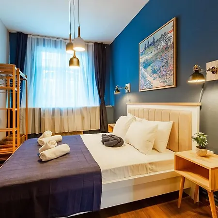 Central And Stylish Apartment 5 Min Walk To Istiklal Street In Cihangir, Beyoglu Apartment *